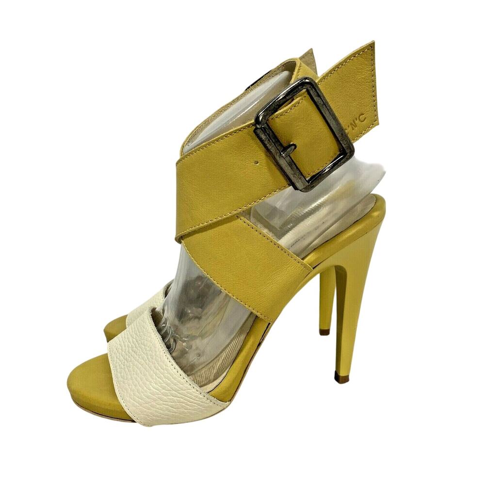 CNC Costume National High Heels Strappy Sandals Cream & Green Leather EU 37 US 7